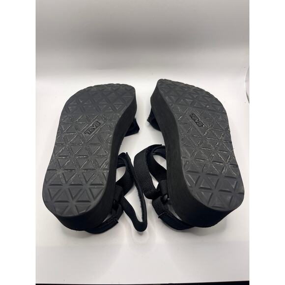 Teva Flatform Mevia Sandals in Black - Picture 12 of 13